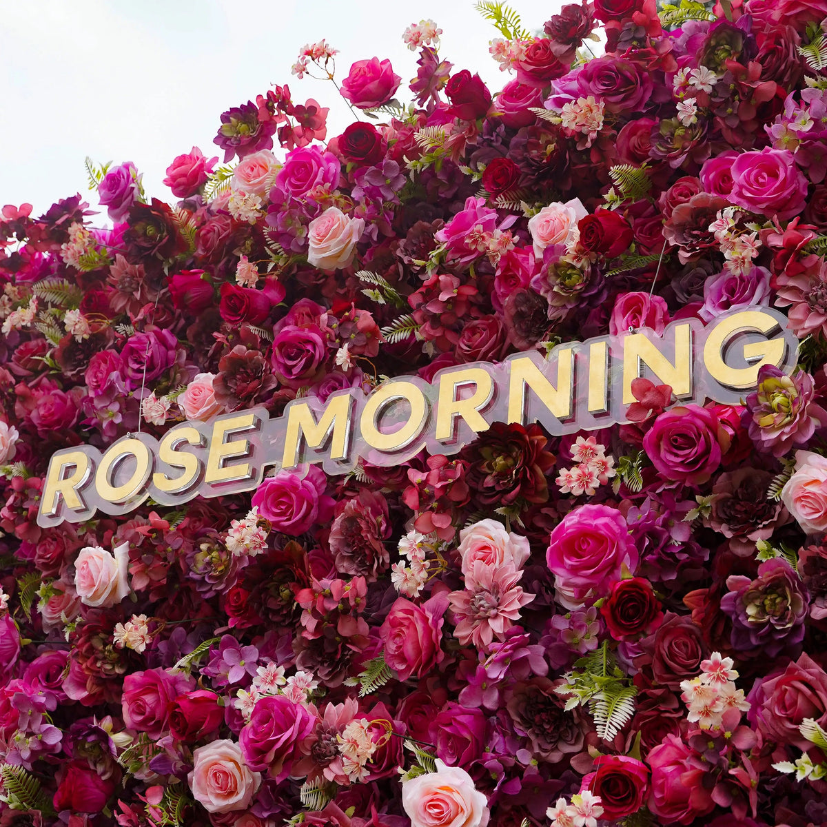 Blossom：7D Fabric Artificial rolling up curtain flower wall Free Shipping