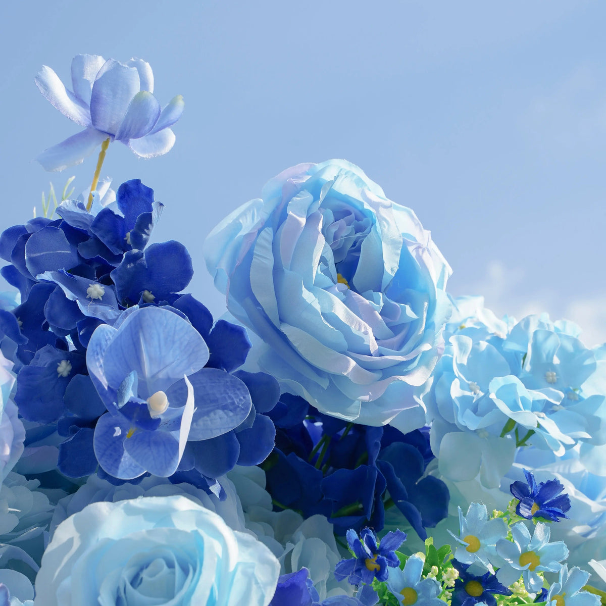 Blue：5D Fabric Artificial rolling up curtain flower wall Free Shipping