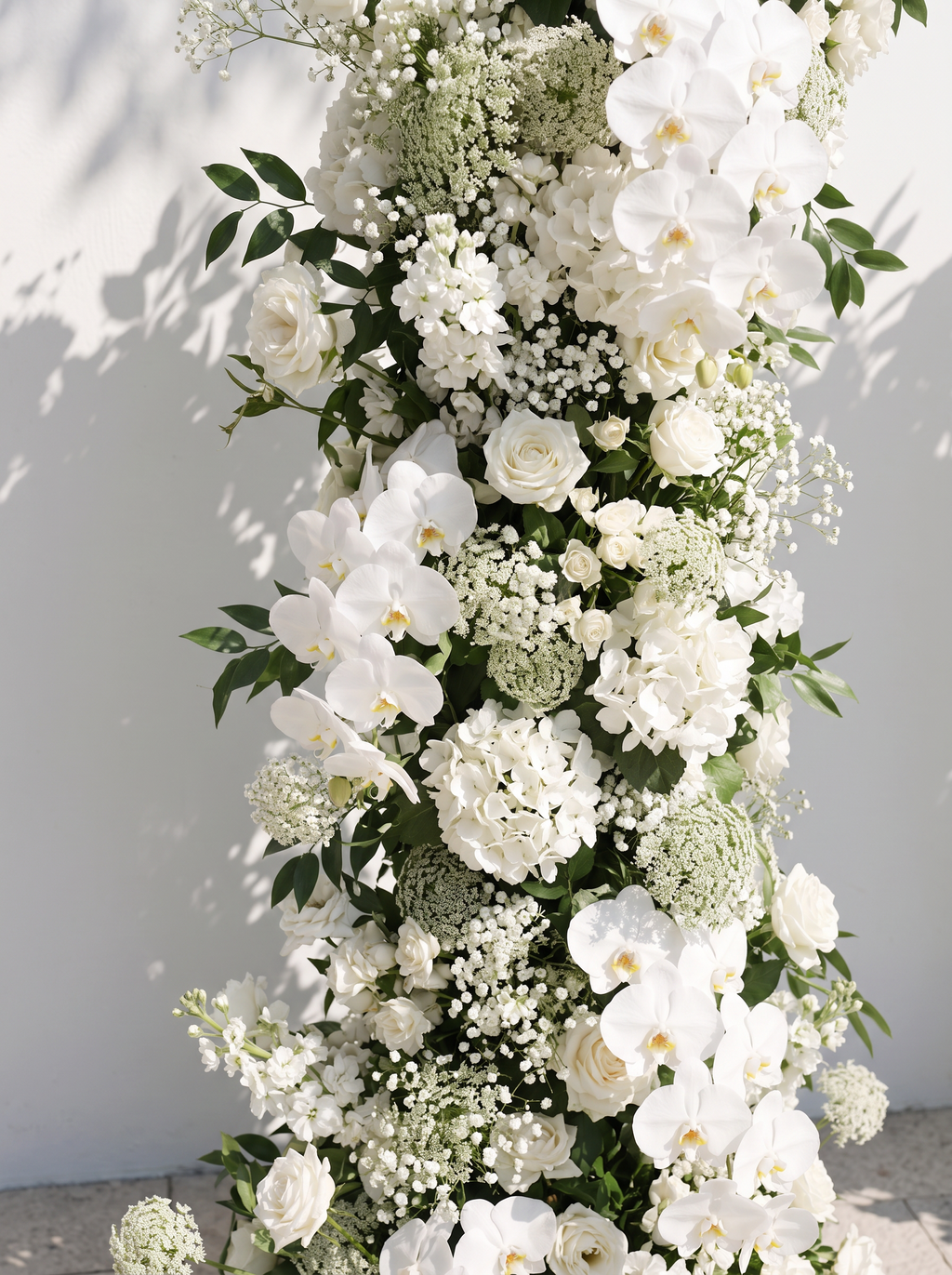 Nellune Luxury Horn Shaped Flower Arch with Frame for Wedding Party Event Backdrop Decoration — floral detail