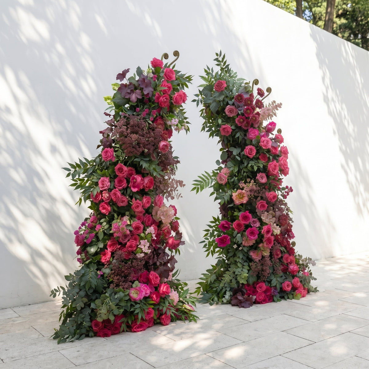 Zarenette Horn Arch: 2026 New Luxury Floral Arch with Red & Pink Roses and Greenery Floral Arch for Weddings & Events & Events Decor Incuding Frame | Event Floral Decor